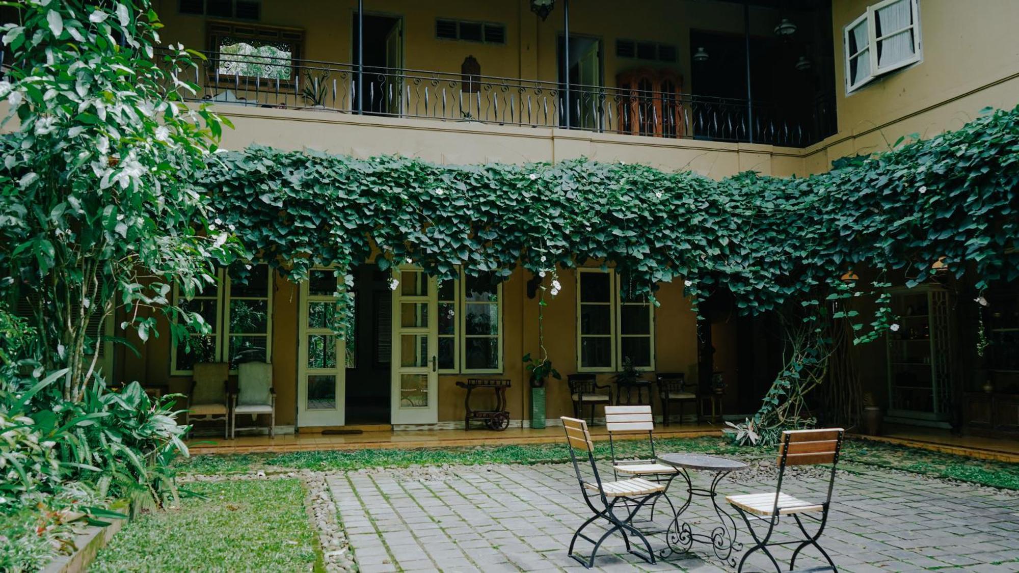 Kayu Arum Resort Salatiga Extérieur photo