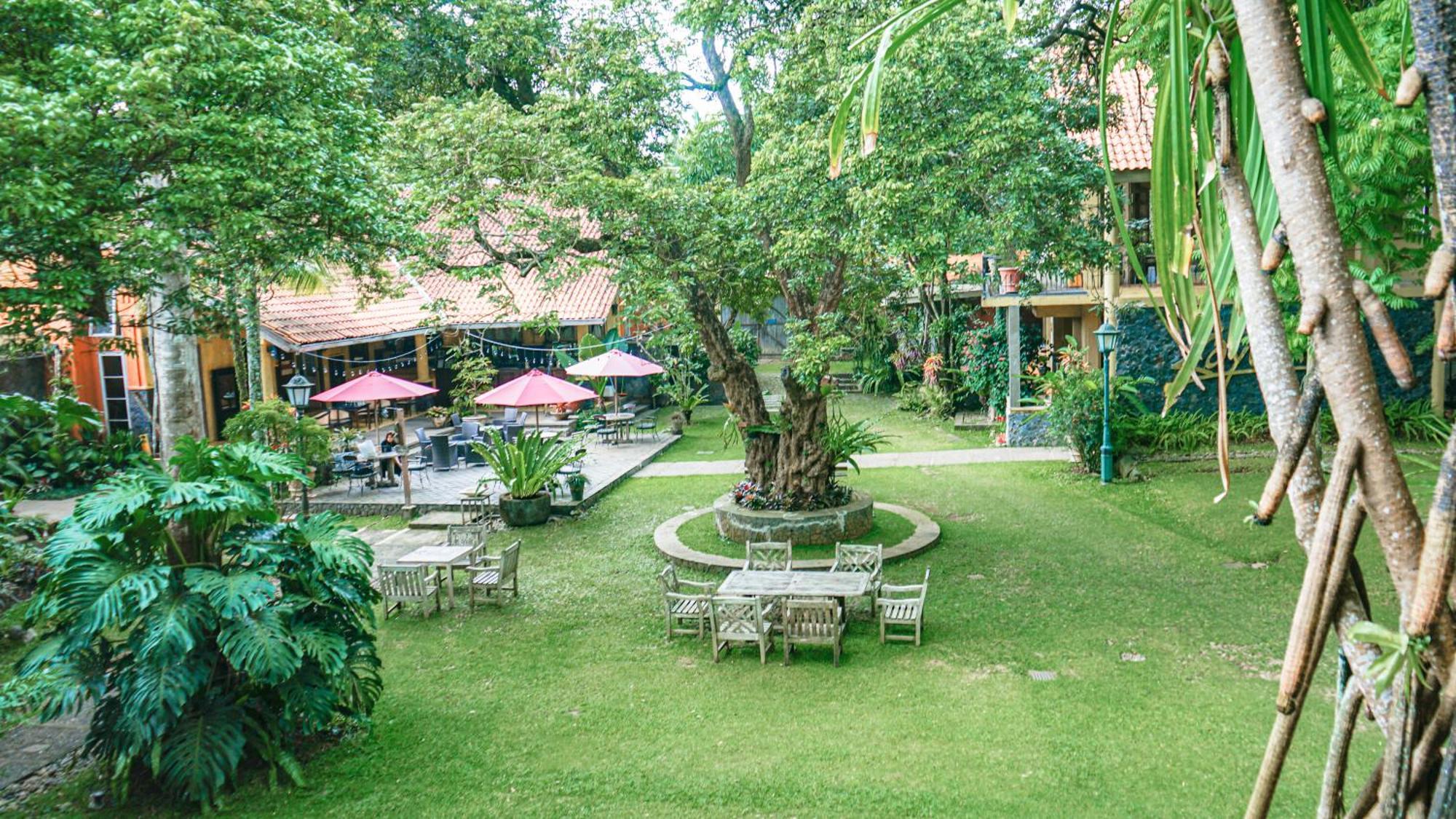 Kayu Arum Resort Salatiga Extérieur photo